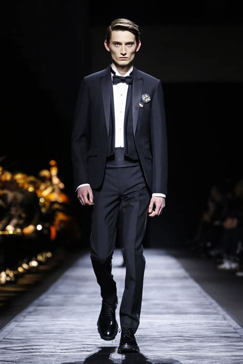 dior homme fw15 orchestra|Dior Homme Fall/Winter 2015 Menswear Collection: A Formal Affair.